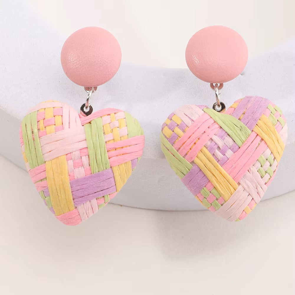 Boucles d'oreilles en raphia tissé multicolore pour femme en forme de cœur