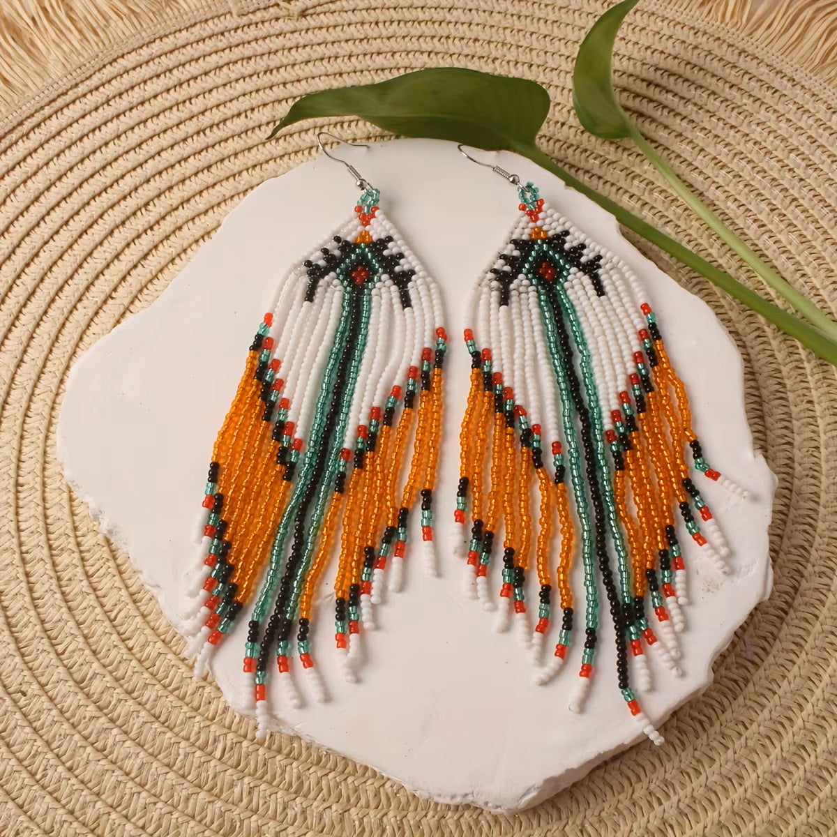 Boucles d’oreilles bohémiennes amérindiennes perlées à la main – Bijoux de cérémonie rustiques en perles et cristaux rétro